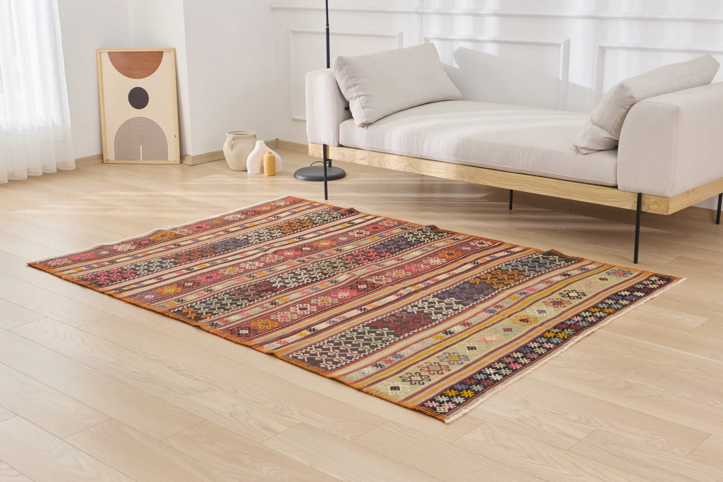 Deja - Vintage Turkish Kilim Rug