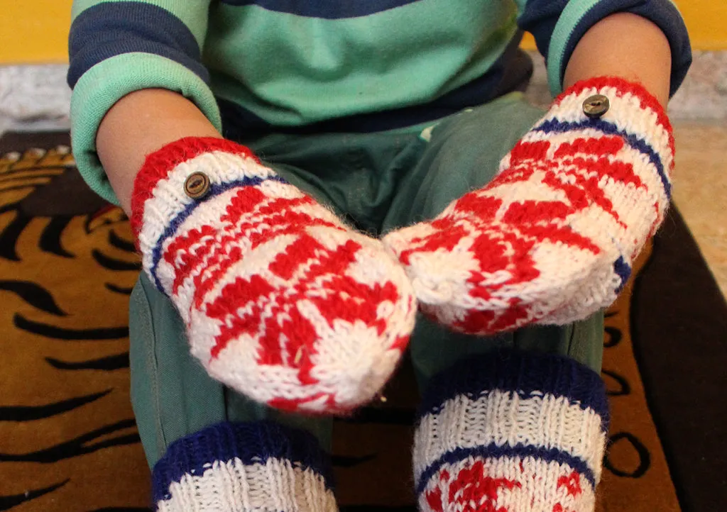 Red and White Snow Flakes Pattern Convertible Children Mittens/Texting gloves