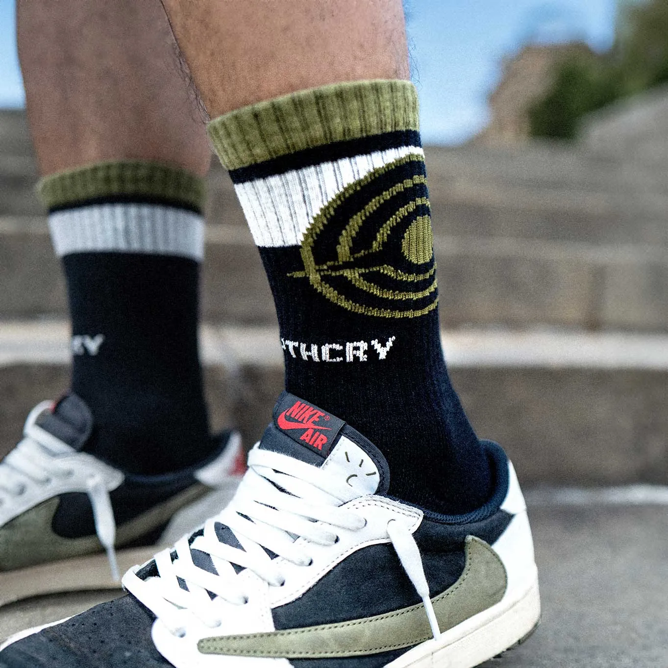 SNKR - TS Olive 1