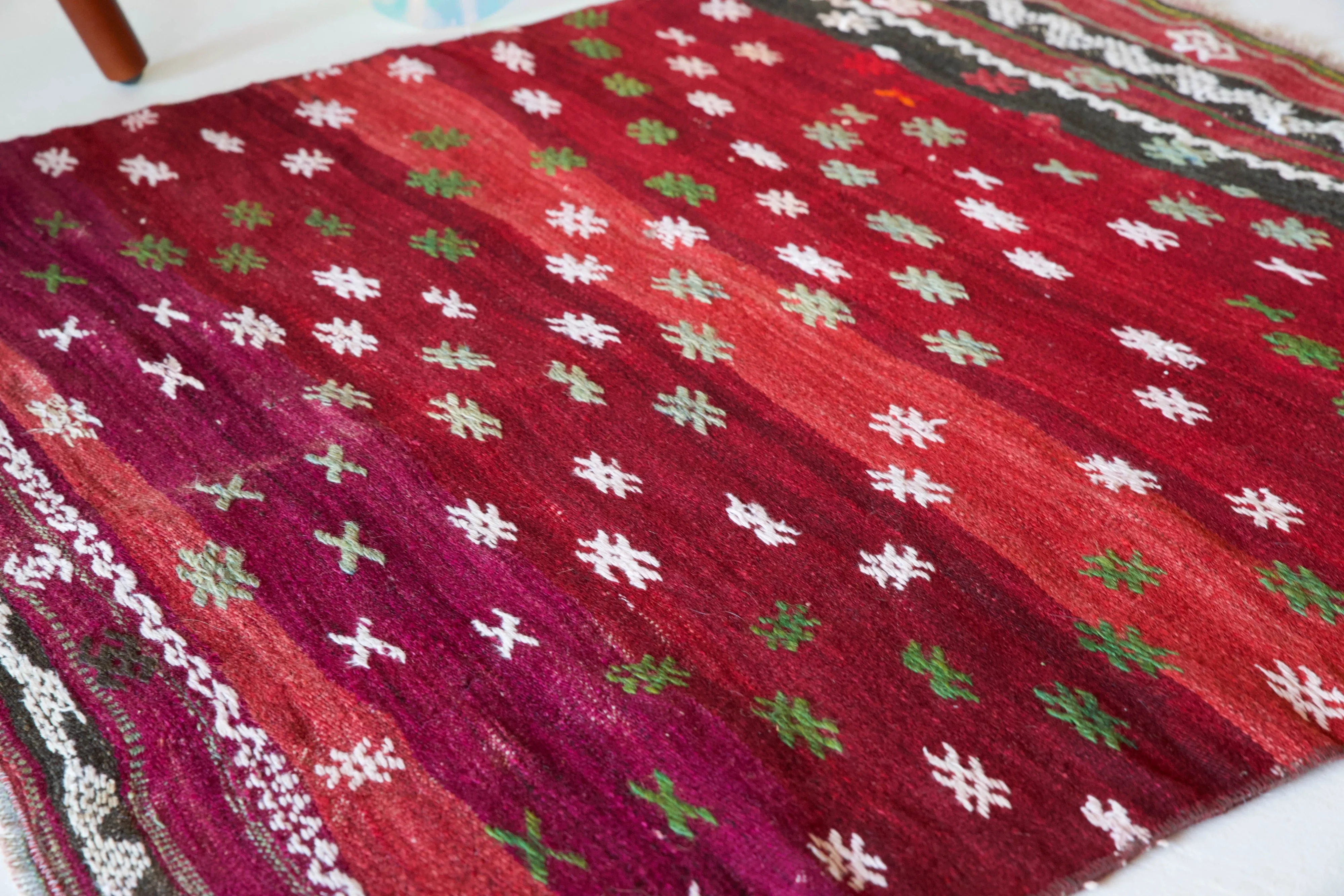 Vintage Mini Turkish Kilim Rug 2'8"x3'