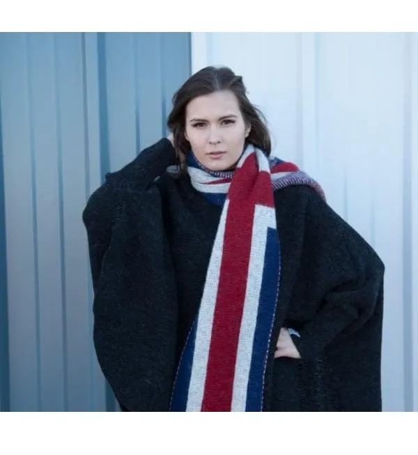Wool scarf with Icelandic national flag